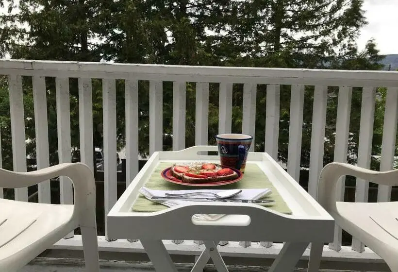 バルコニー付きスタンダードルーム, Stirling House