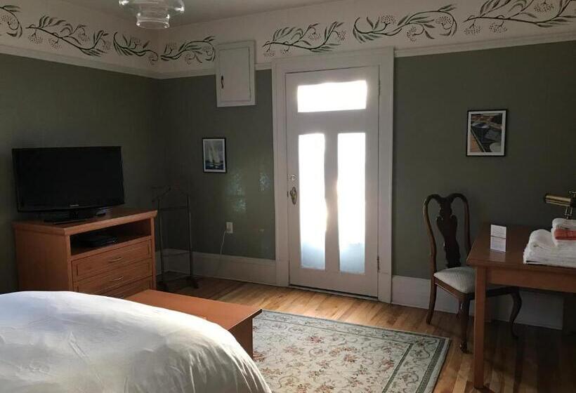 バルコニー付きスタンダードルーム, Stirling House