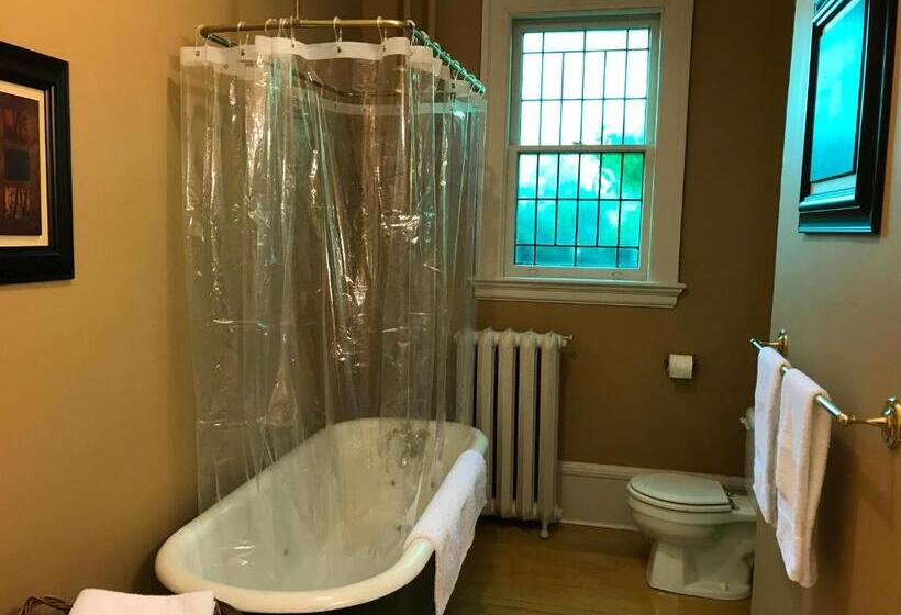 스탠다드 룸, Stirling House