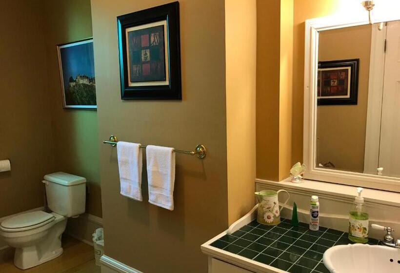 스탠다드 룸, Stirling House