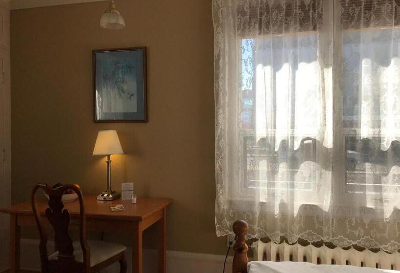 스탠다드 룸, Stirling House