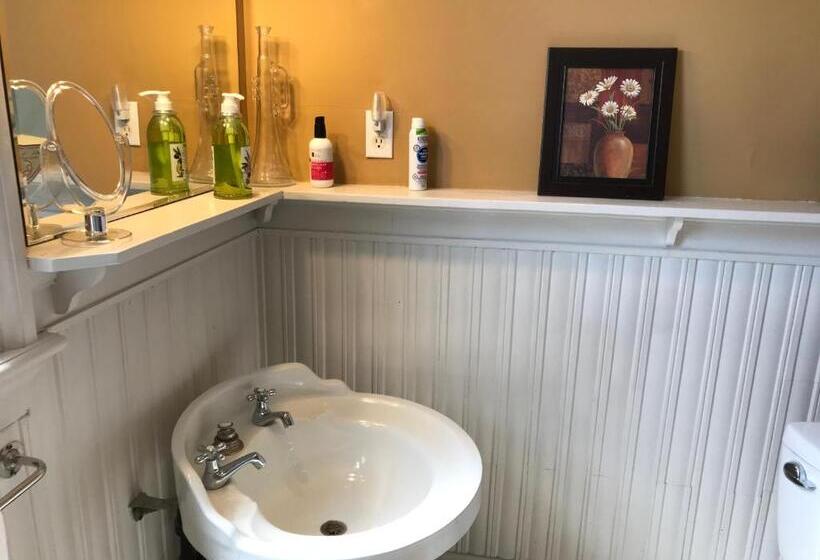 스탠다드 룸 킹사이즈 침대, Stirling House