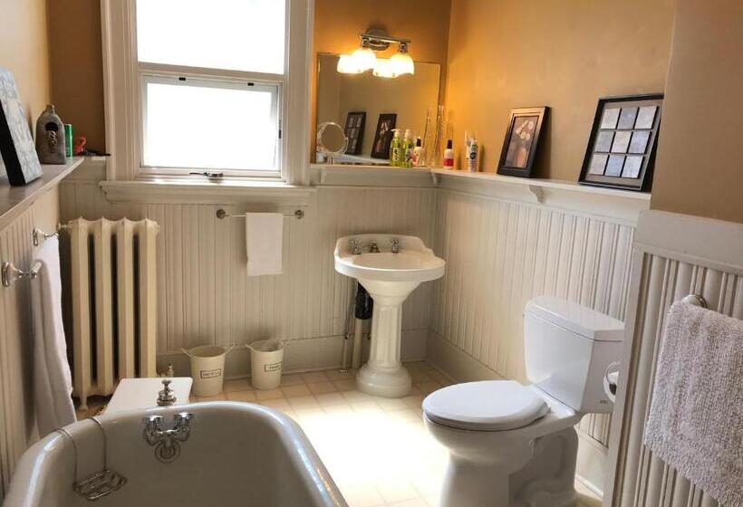 스탠다드 룸 킹사이즈 침대, Stirling House