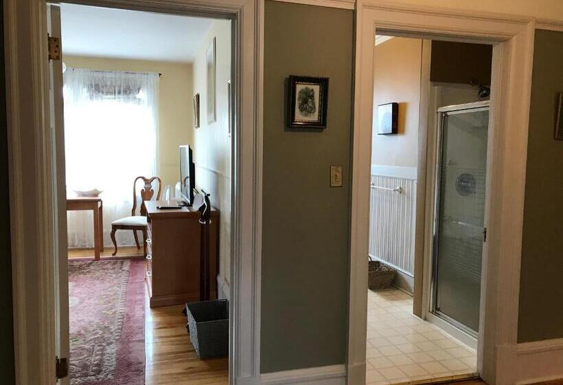 스탠다드 룸 킹사이즈 침대, Stirling House