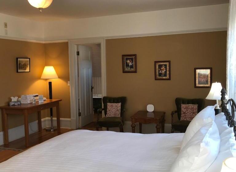 스탠다드 룸 킹사이즈 침대, Stirling House