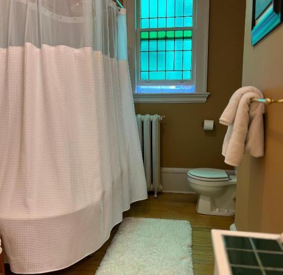 스탠다드 룸, Stirling House