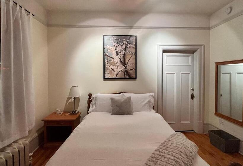 스탠다드 룸, Stirling House