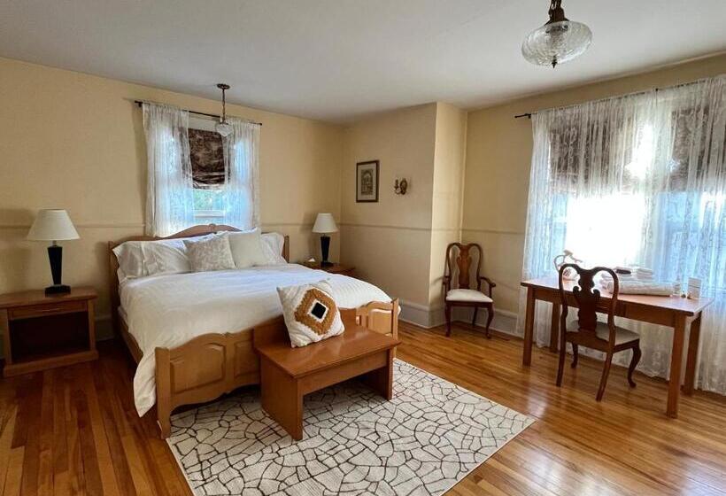 스탠다드 룸 킹사이즈 침대, Stirling House