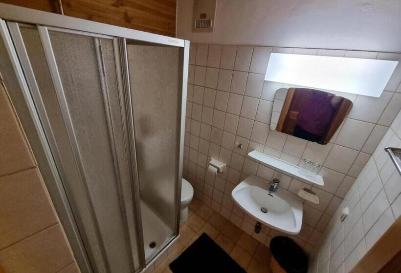 חדר משפחתי, Gasthof Kirchenwirt