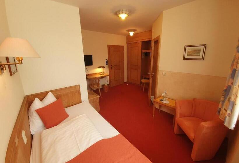 اتاق استاندارد یک نفره, Hoyacker Hof