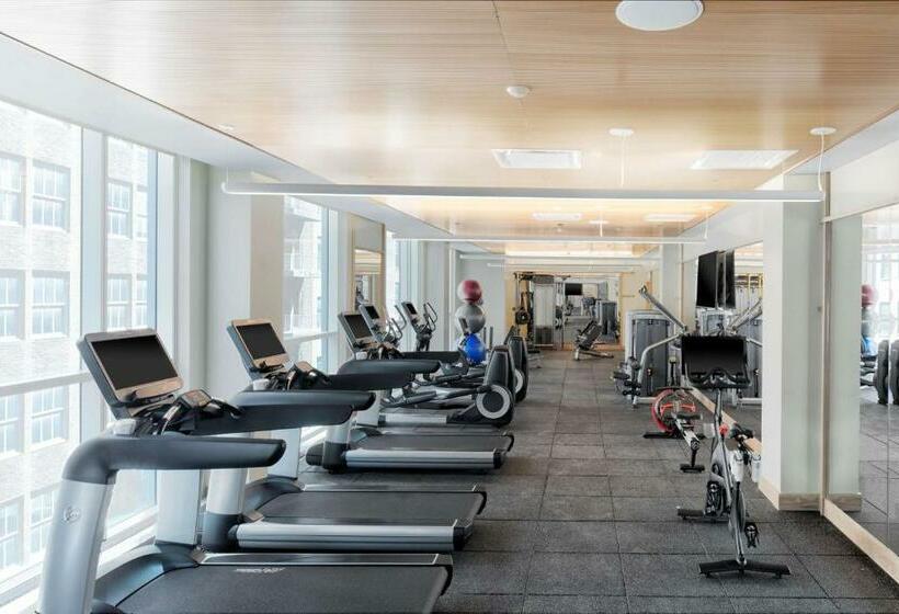 スタンダードシティビュールーム, Hyatt Centric Center City Philadelphia
