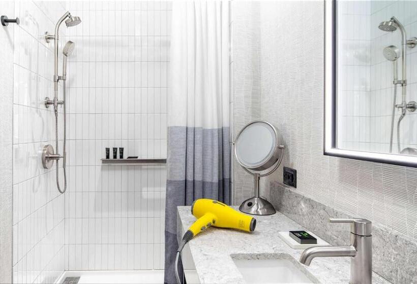 キングサイズベッドのスタンダードルーム, Hyatt Centric Center City Philadelphia
