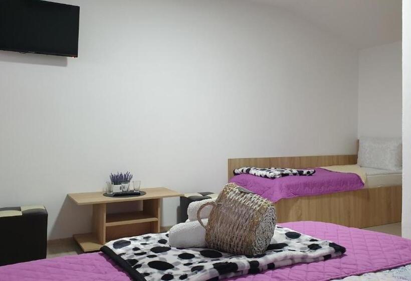 Семейный Номер, Casa Corina