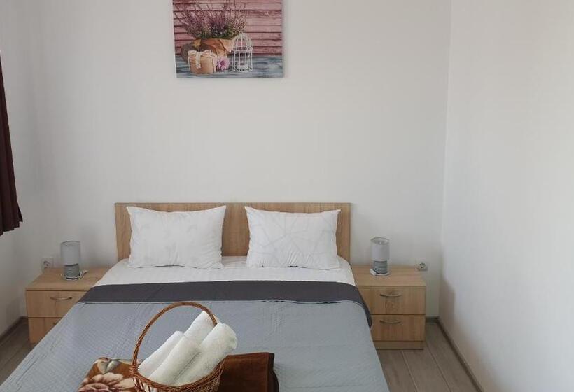 Семейный Номер, Casa Corina