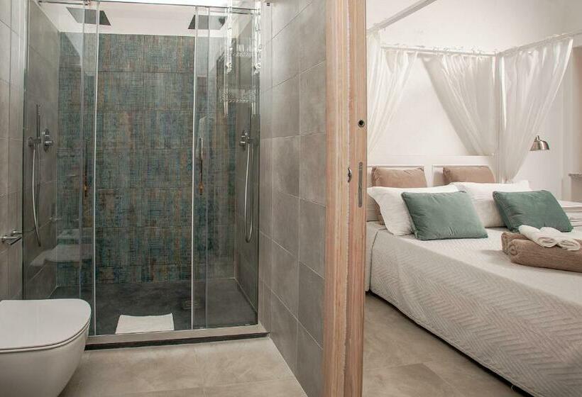 اتاق لوکس با تخت بزرگ, La Casa Di Memmi Suites & Rooms