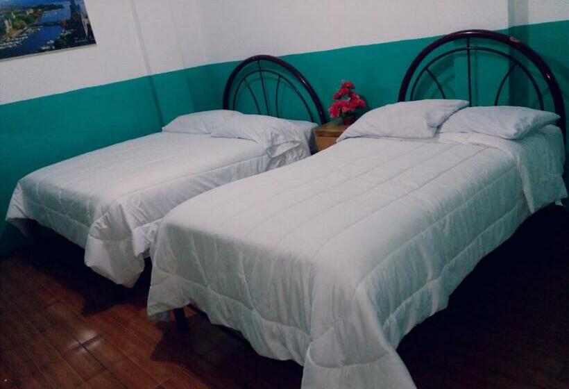 スタンダードルーム, Nápoles Emperador Ii