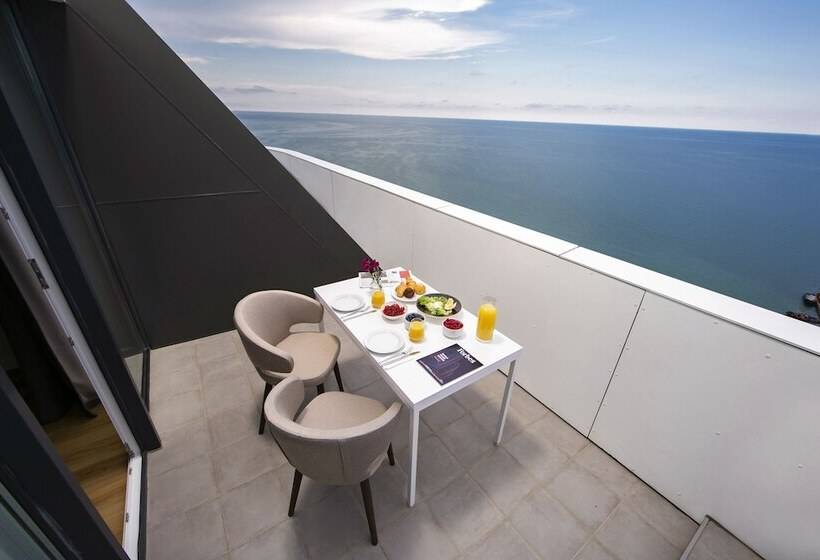 سوییت خانوادگی, Alliance Palace Batumi 37