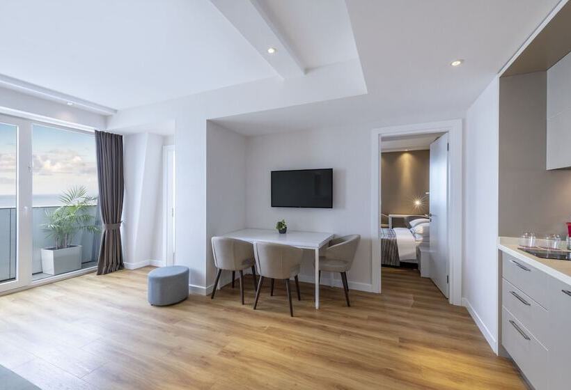 سوییت خانوادگی, Alliance Palace Batumi 37