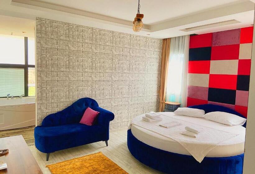 标准间带漩涡浴缸, Vm Resort Otel Mersin