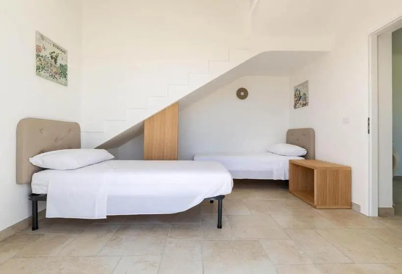 4 Bett Standardzimmer, B&b I Tarocchi