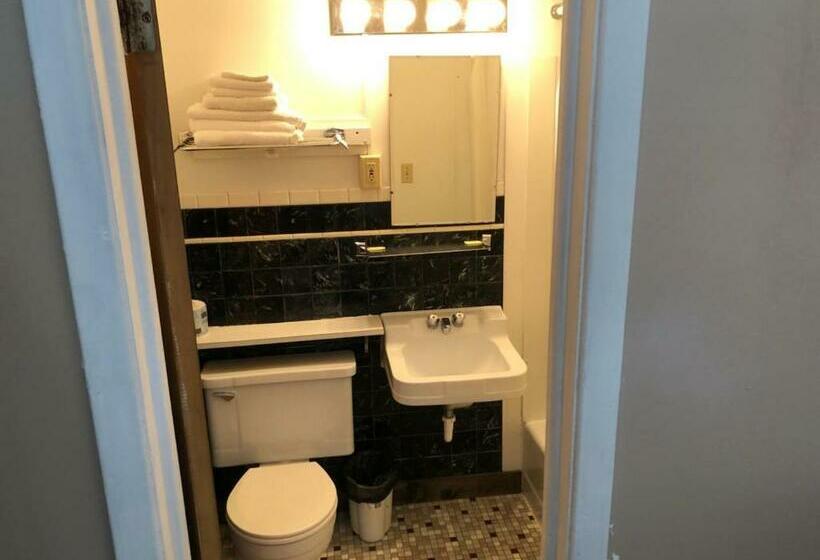 标准间, Bel Aire Motel