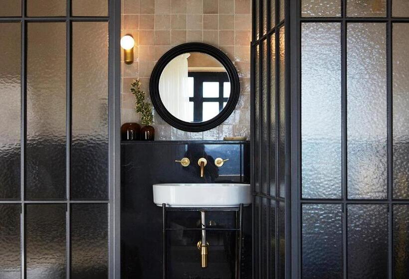 اتاق لوکس, Boutique Hotel Mendi Argia