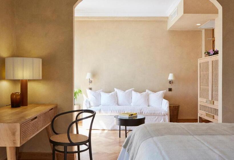 سوییت خانوادگی, Boutique Hotel Mendi Argia