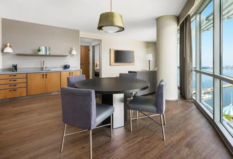 キングサイズベッドのスイートルーム, Hyatt Place National Harbor