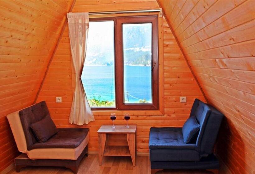 Bungalow Rodzinny, Kaş Hi̇story Li̇manağzi
