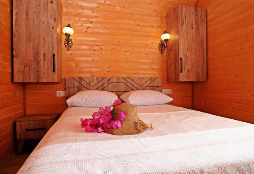 Quarto Quádruplo Deluxe, Kaş Hi̇story Li̇manağzi