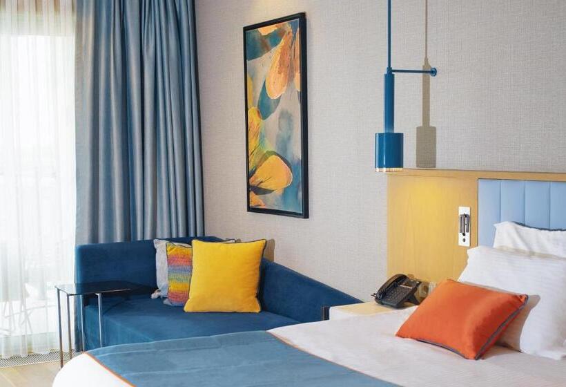 اتاق لوکس با تخت بزرگ, Rixos Water World Aktau   Theme Park Free Access