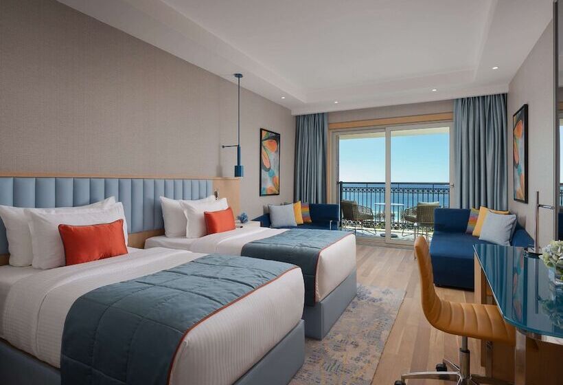 اتاق لوکس با چشم‌انداز دریا, Rixos Water World Aktau   Theme Park Free Access