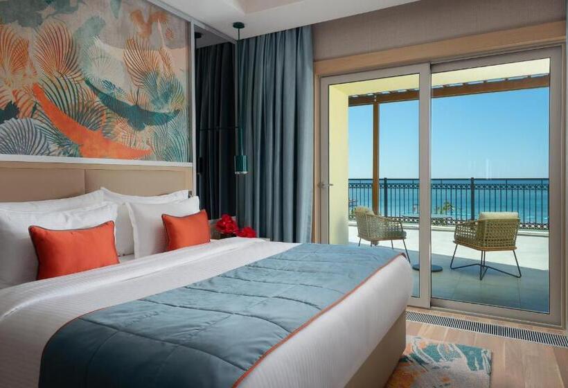 اتاق لوکس با تخت بزرگ, Rixos Water World Aktau   Theme Park Free Access