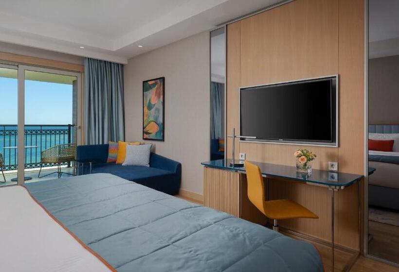 اتاق لوکس با چشم‌انداز دریا, Rixos Water World Aktau   Theme Park Free Access