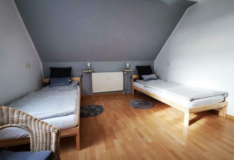 Standard Room, Tündernsche Warte