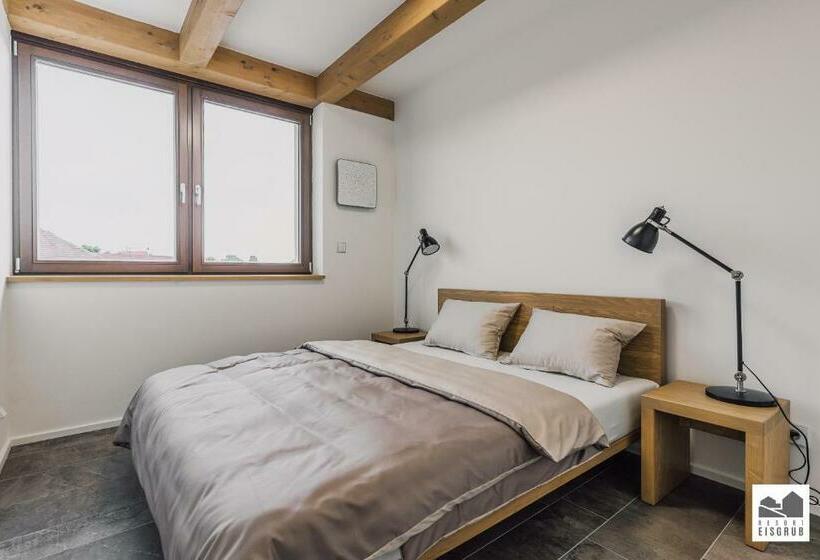 جناح جونيور, Resort Lednice   Eisgrub