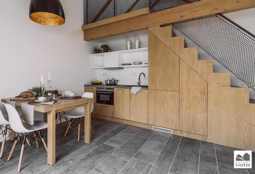 جناح مزود بتراس, Resort Lednice   Eisgrub