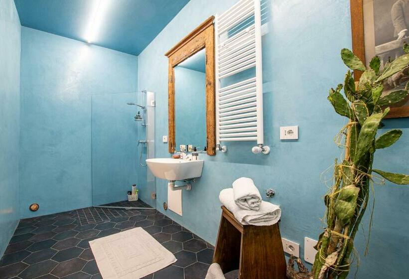 דירת חדר בקומת קרקע, Villa Sardino