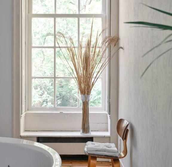 סוויטה אקזקיוטיב, Eco Hotel Plantage Rococo