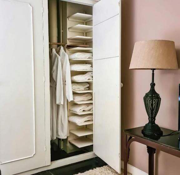 디럭스 스위트, Eco Hotel Plantage Rococo