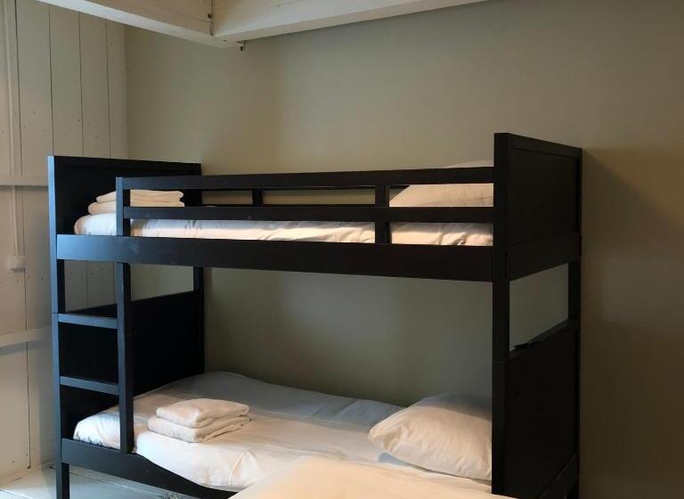 חדר סטנדרט לארבעה, Eco Hotel Plantage Rococo