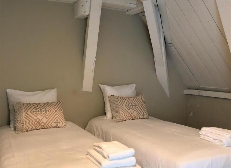 חדר סטנדרט לארבעה, Eco Hotel Plantage Rococo