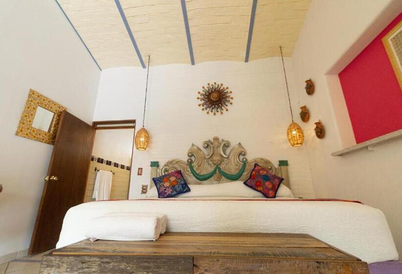 Habitació Deluxe Vista Piscina, Boutique Casa Copal