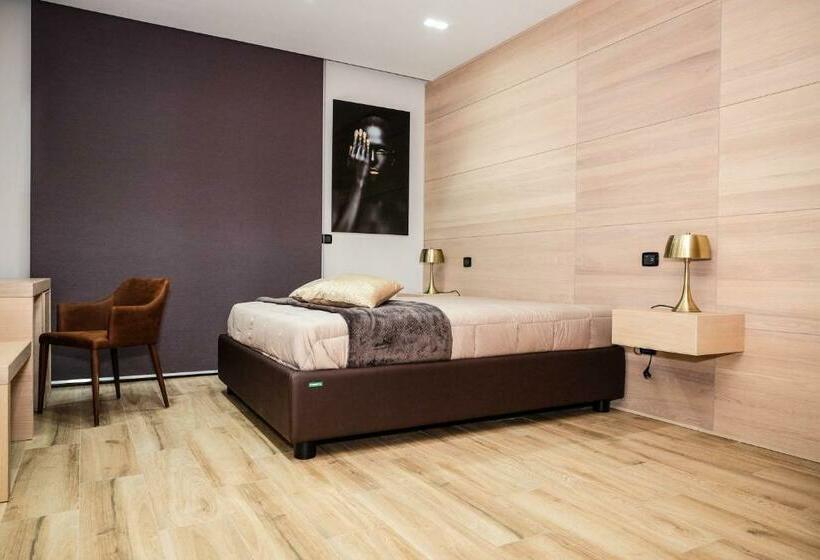 Номер Стандарт, Alma