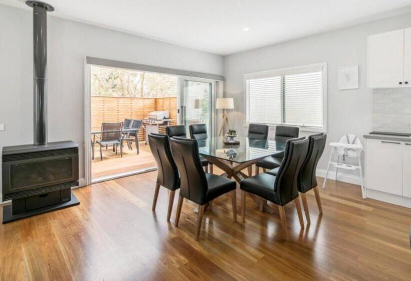 בית, חדר שינה 1, Hale Kupa Rye Beach House Spa Table Tennis