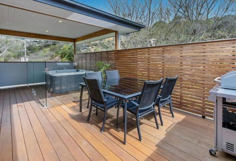 בית, חדר שינה 1, Hale Kupa Rye Beach House Spa Table Tennis