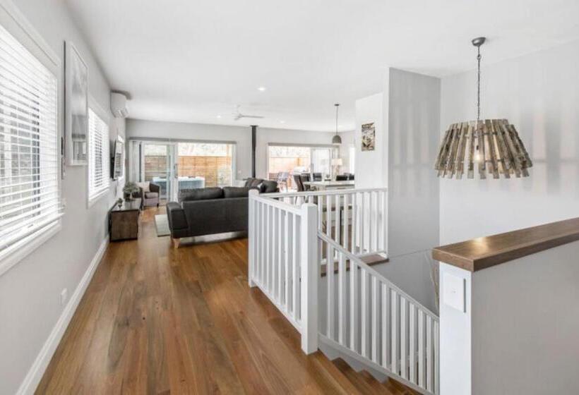 בית, חדר שינה 1, Hale Kupa Rye Beach House Spa Table Tennis