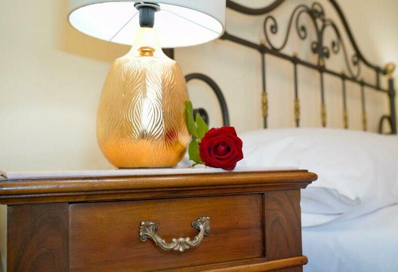 اتاق لوکس با چشم‌انداز, Palazzo Florio Boutique Residence