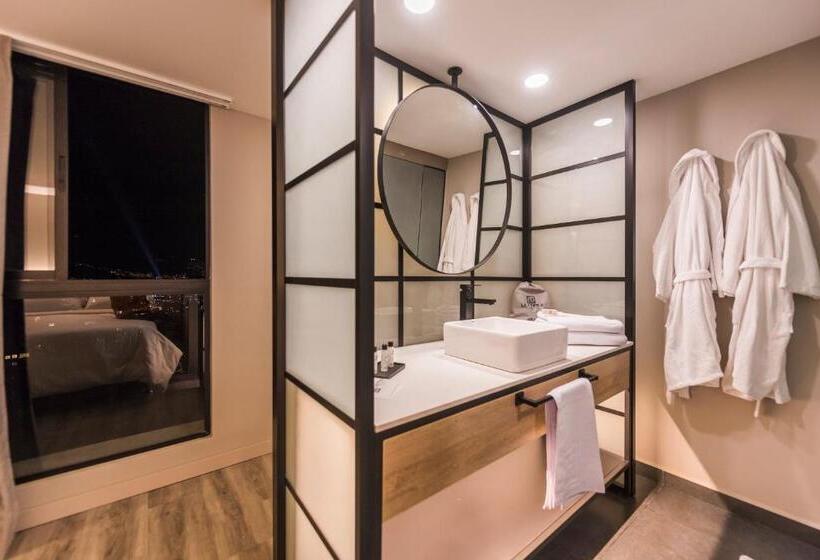 Standard Szoba Erkéllyel, Lettera