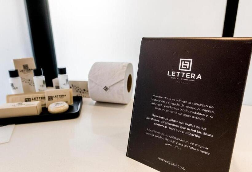 Standard Szoba Erkéllyel, Lettera